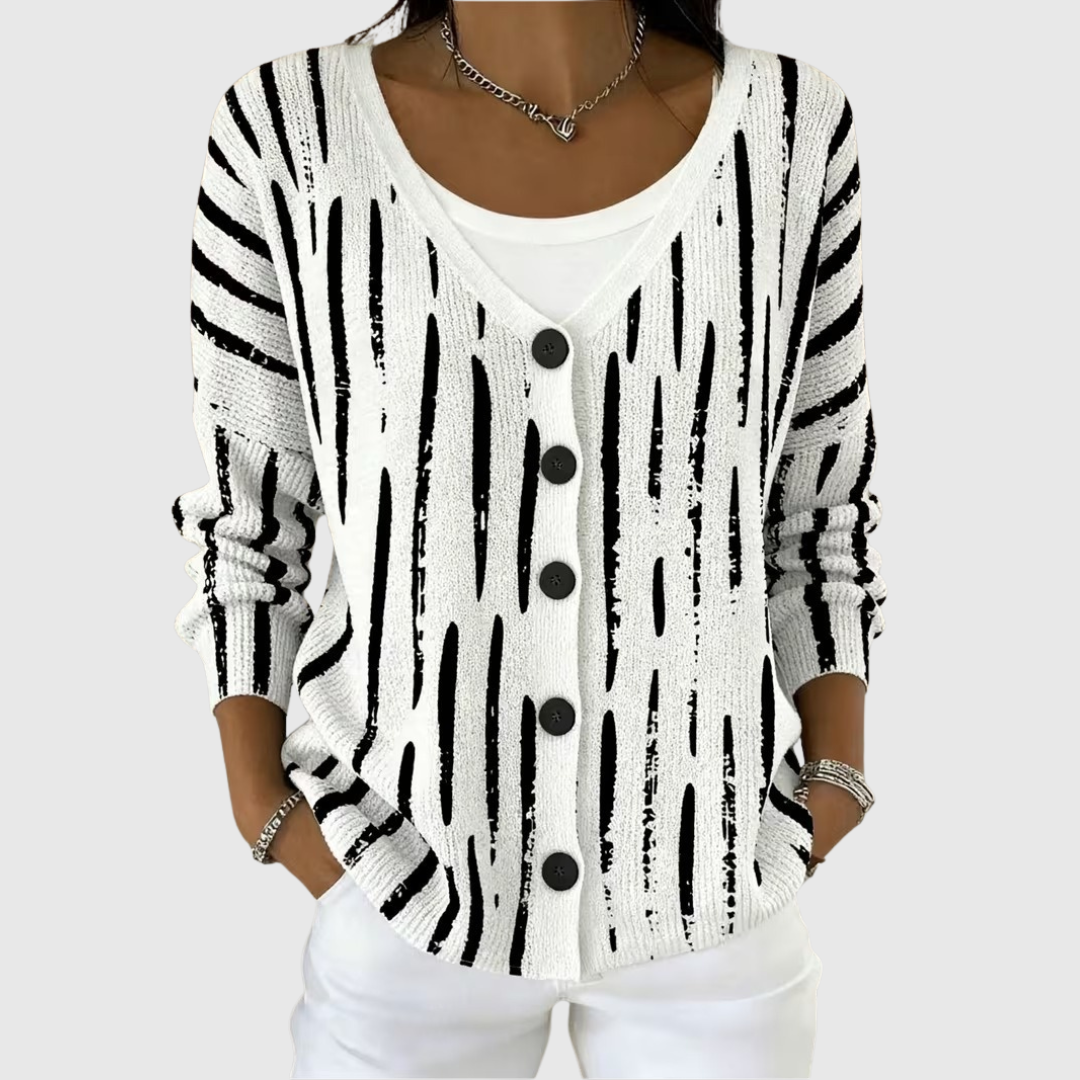 Paula | Comfortable Buttoned Cardigan