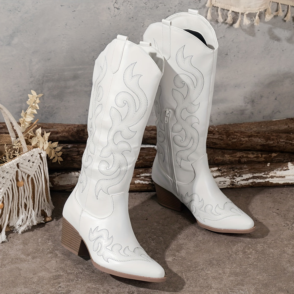IMOGEN | EMBROIDERED COWBOY BOOTS