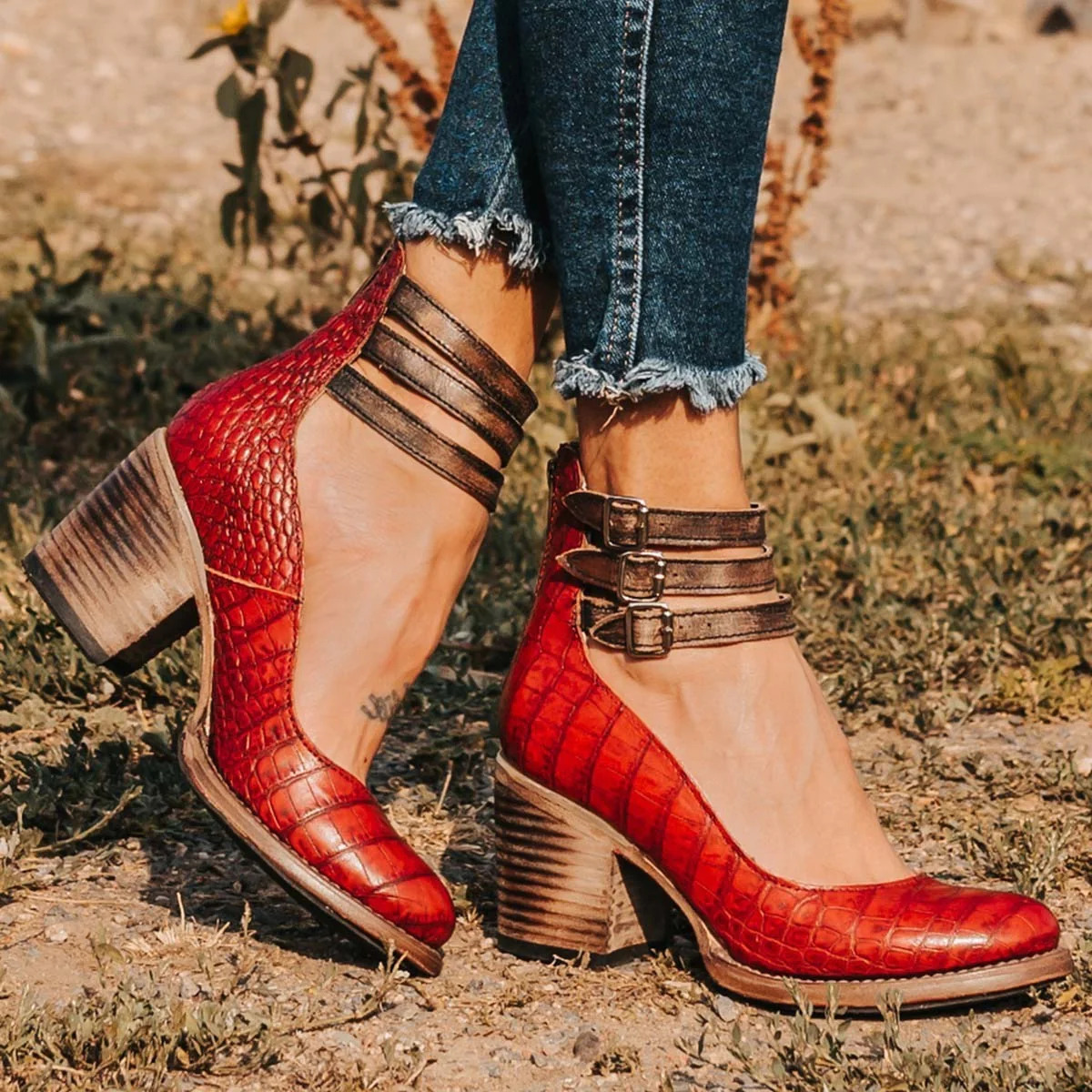 WINIFRED | BUCKLED ANKLE BOOTS