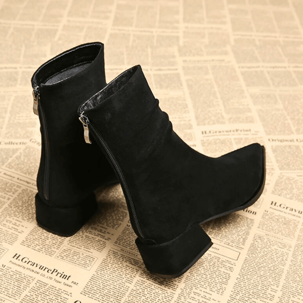 VERITY | POINTED SLOUCH ANKLE BOOTS