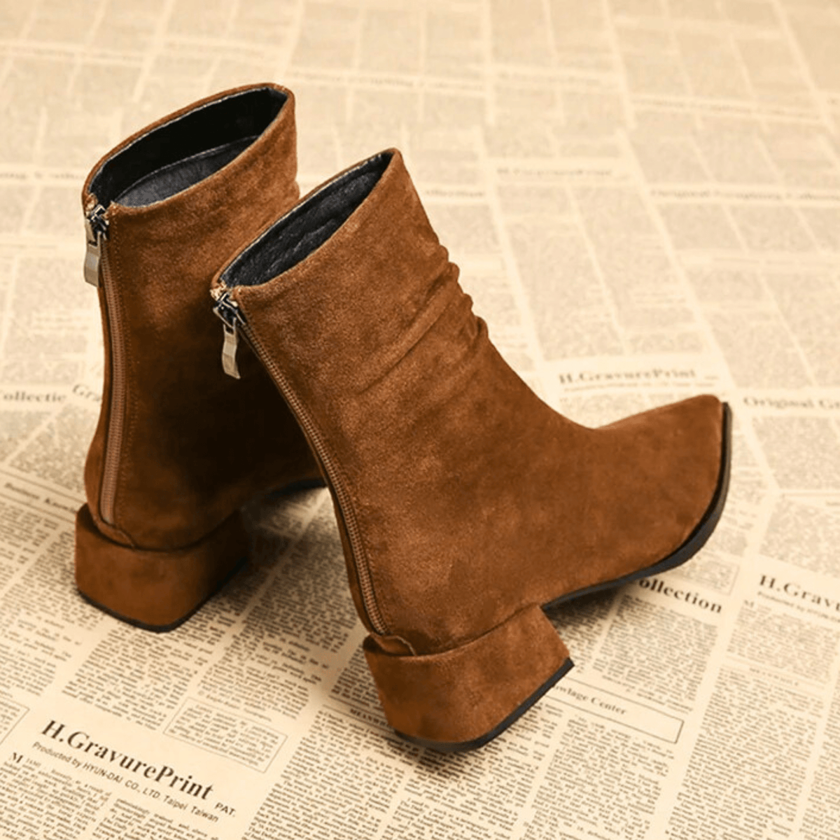 VERITY | POINTED SLOUCH ANKLE BOOTS